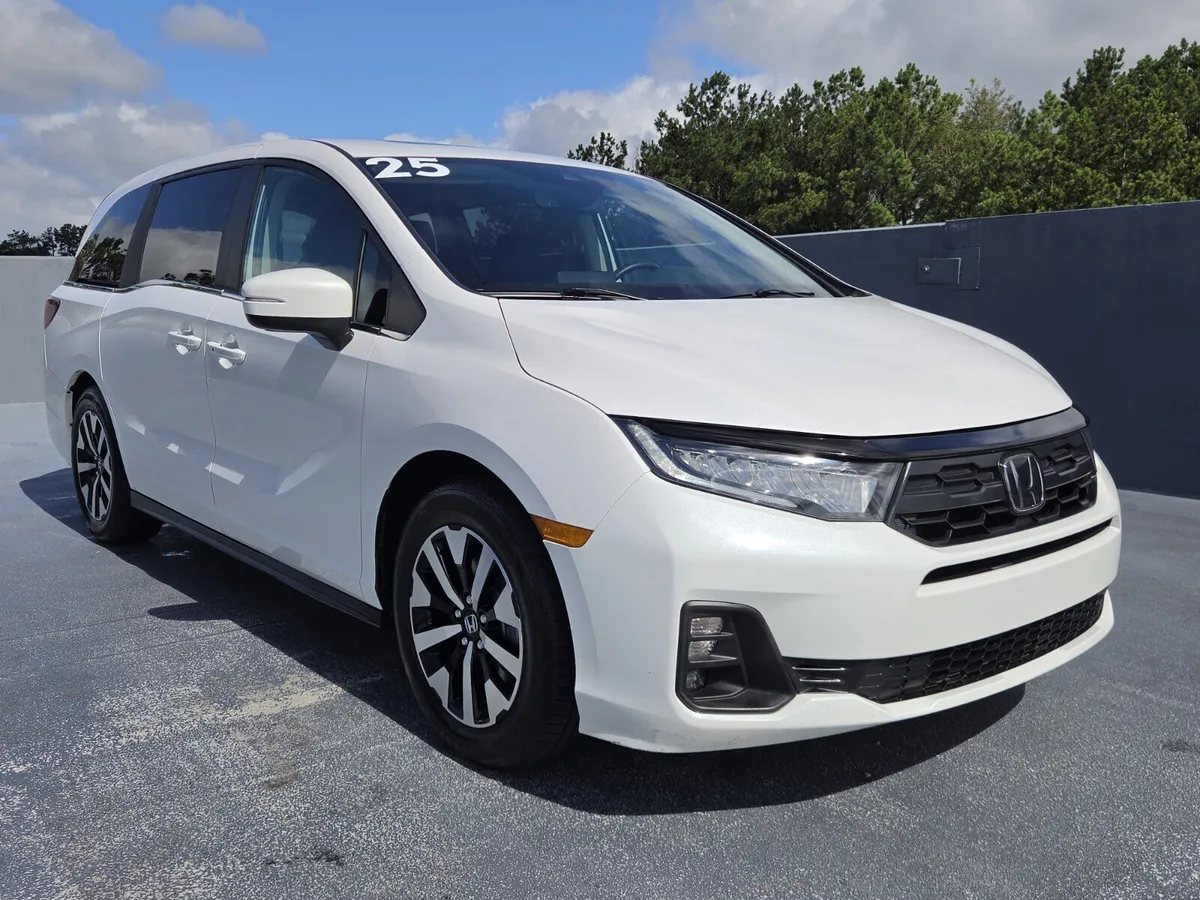 2025 Honda Odyssey EX-L thumbnail 8