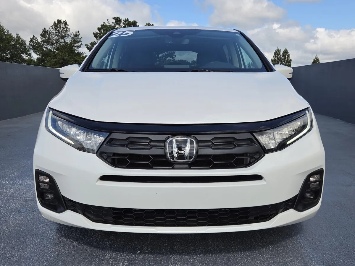 2025 Honda Odyssey EX-L thumbnail 9