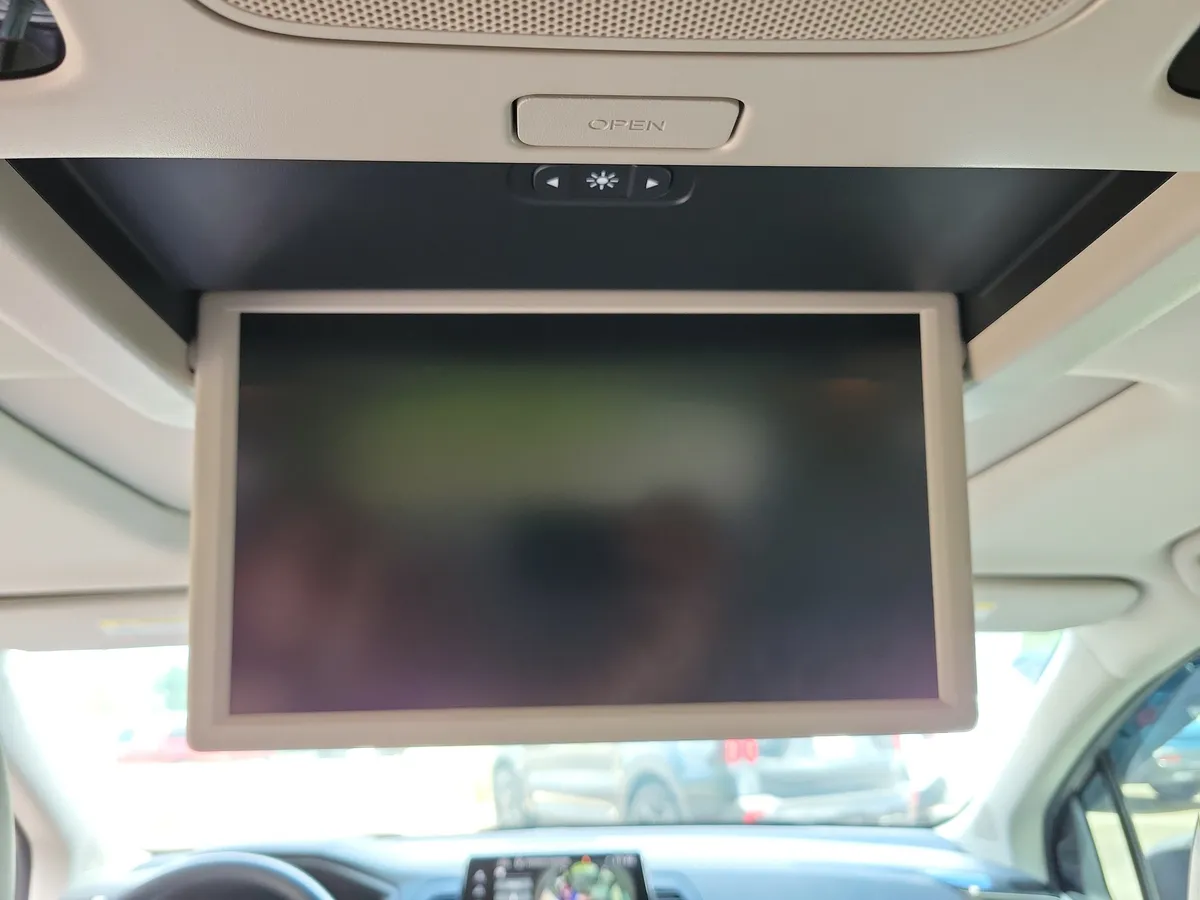 2025 Honda Odyssey Touring thumbnail 16