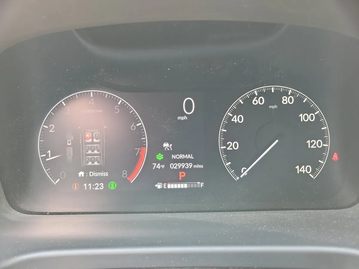 2025 Honda Odyssey Touring thumbnail 26