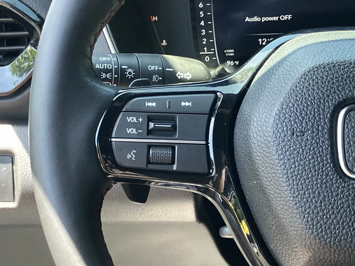2025 Honda Pilot Black Edition AWD thumbnail 21