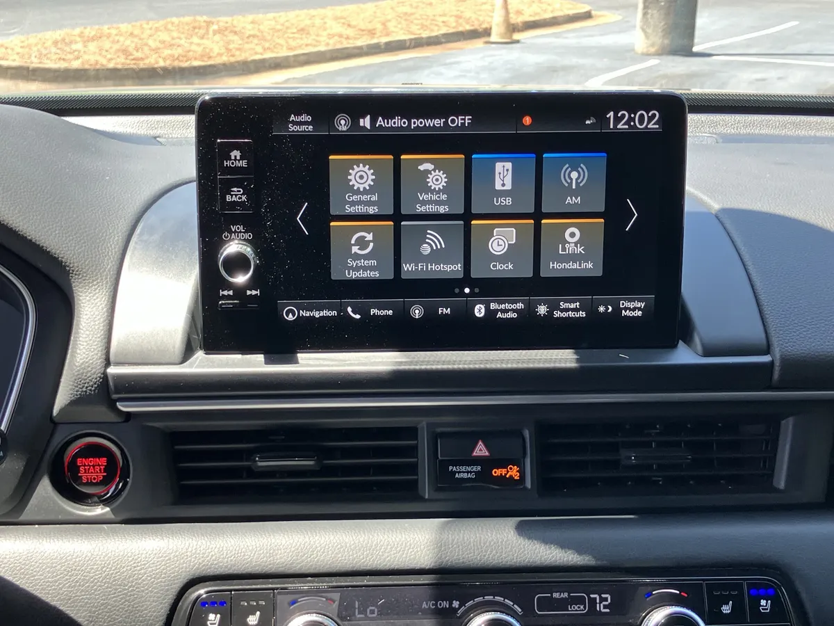 2025 Honda Pilot Black Edition AWD thumbnail 26