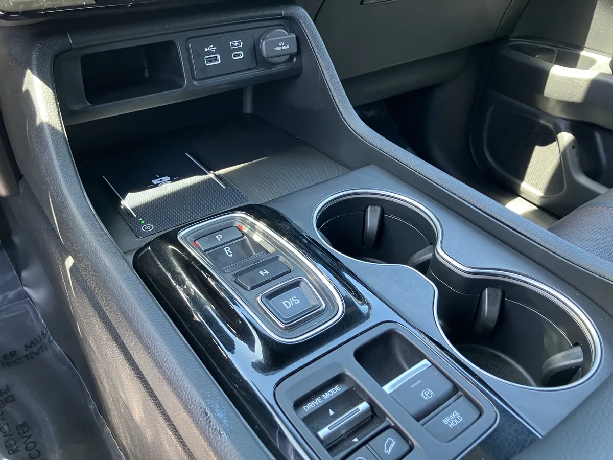 2025 Honda Pilot Black Edition AWD thumbnail 29