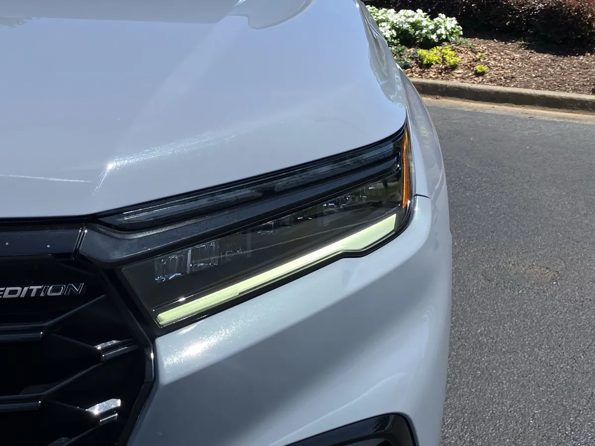 2025 Honda Pilot Black Edition AWD thumbnail 45