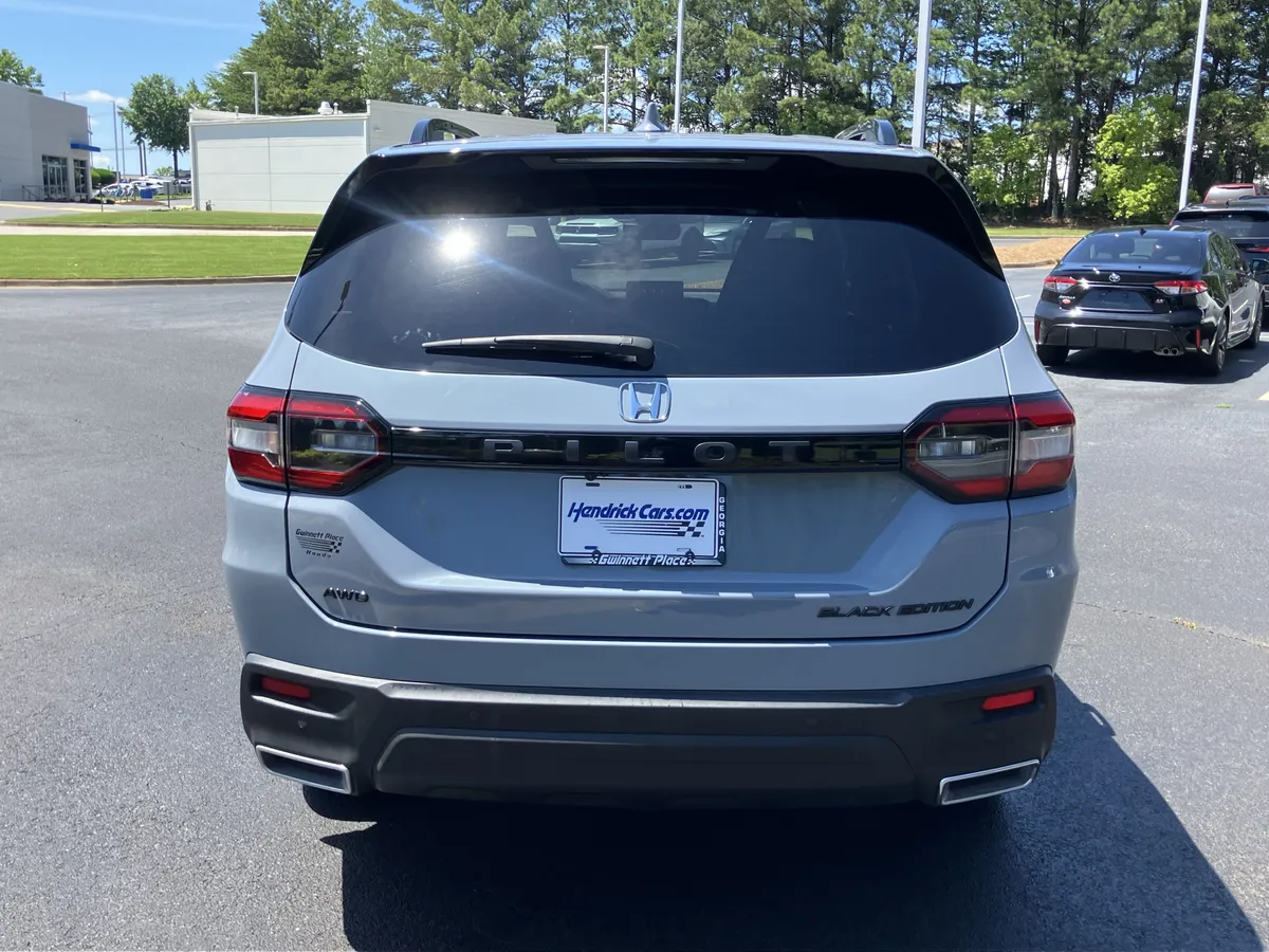 2025 Honda Pilot Black Edition AWD thumbnail 49