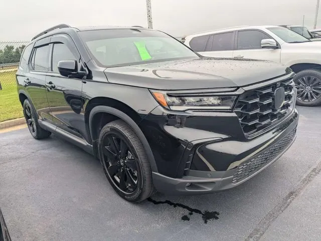 2025 Honda Pilot Black Edition thumbnail 2