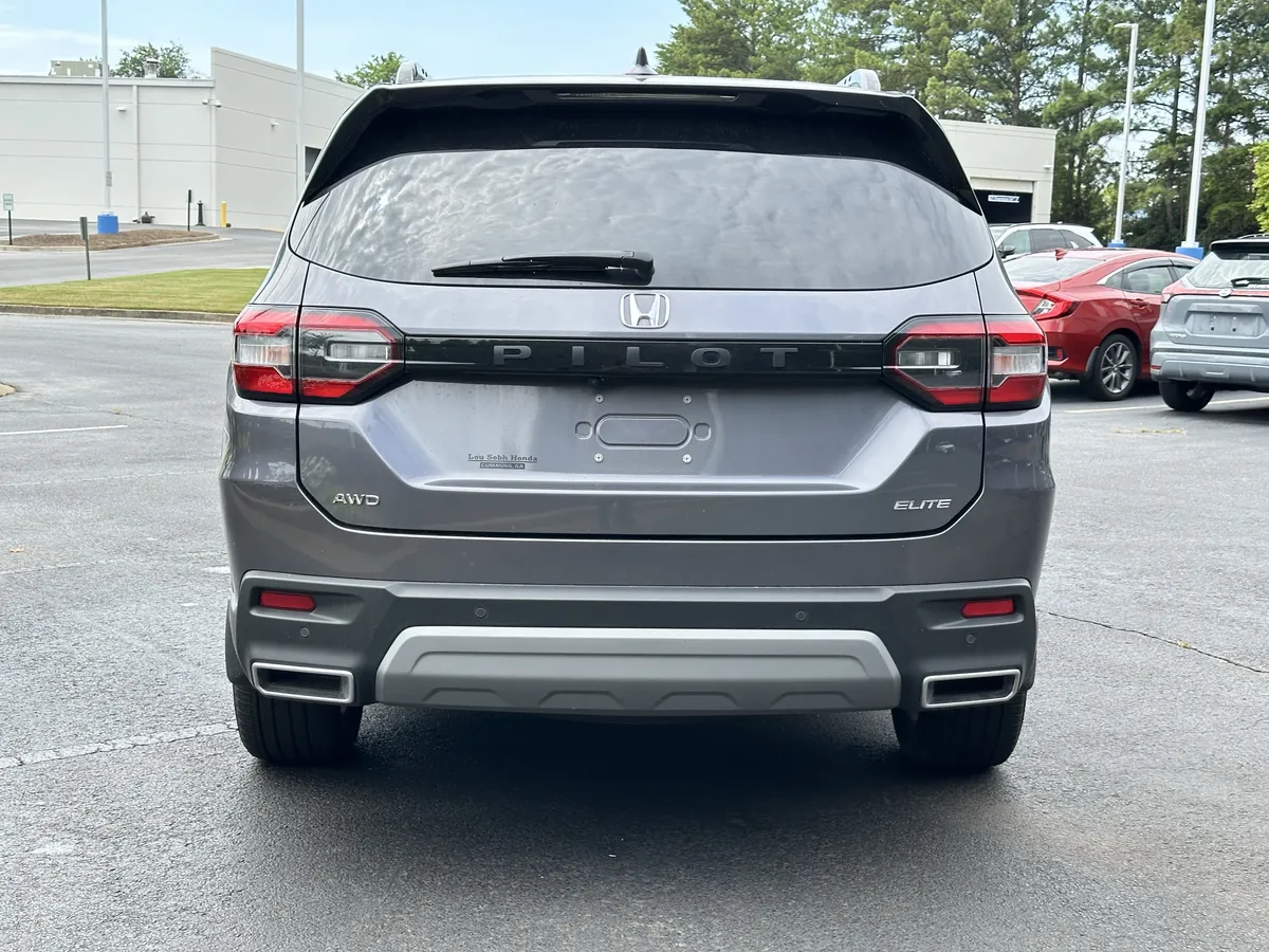 2025 Honda Pilot Elite AWD thumbnail 12
