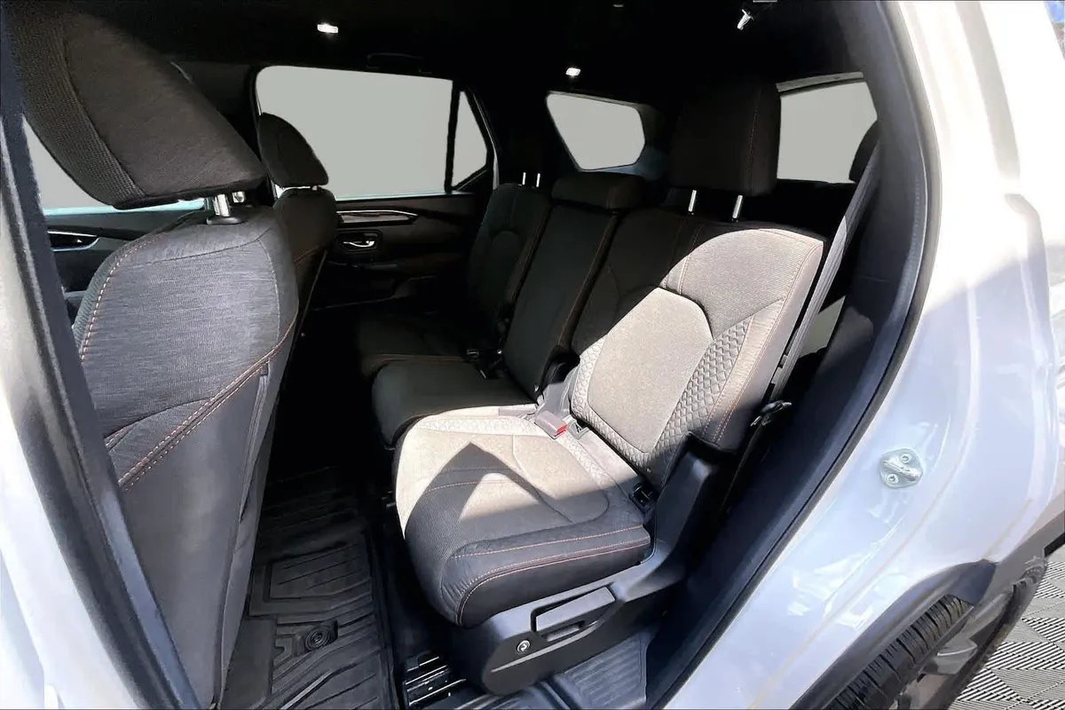 2025 Honda Pilot Sport thumbnail 21