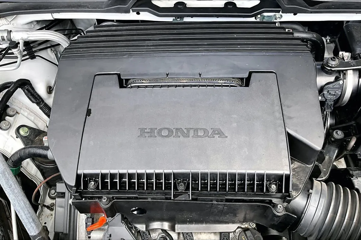 2025 Honda Pilot Sport thumbnail 33