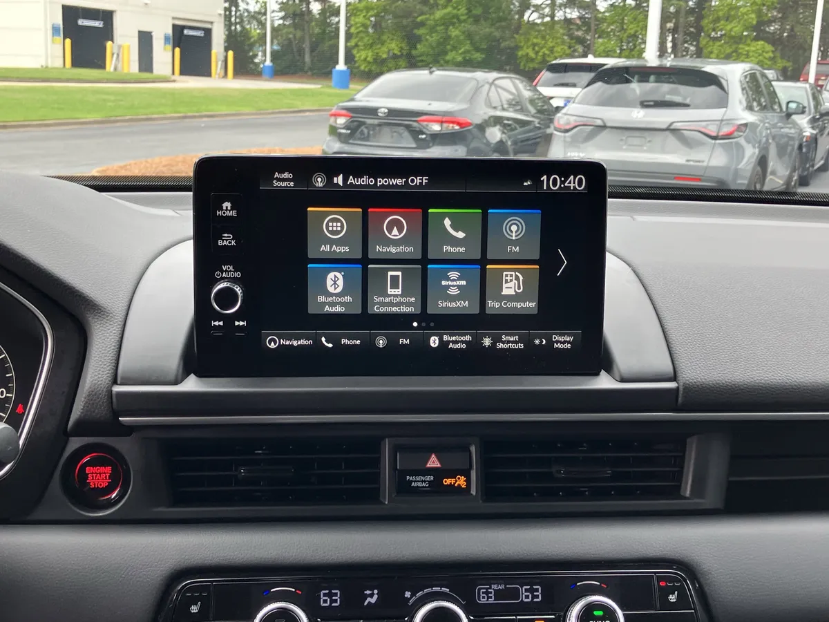 2025 Honda Pilot Touring AWD thumbnail 26