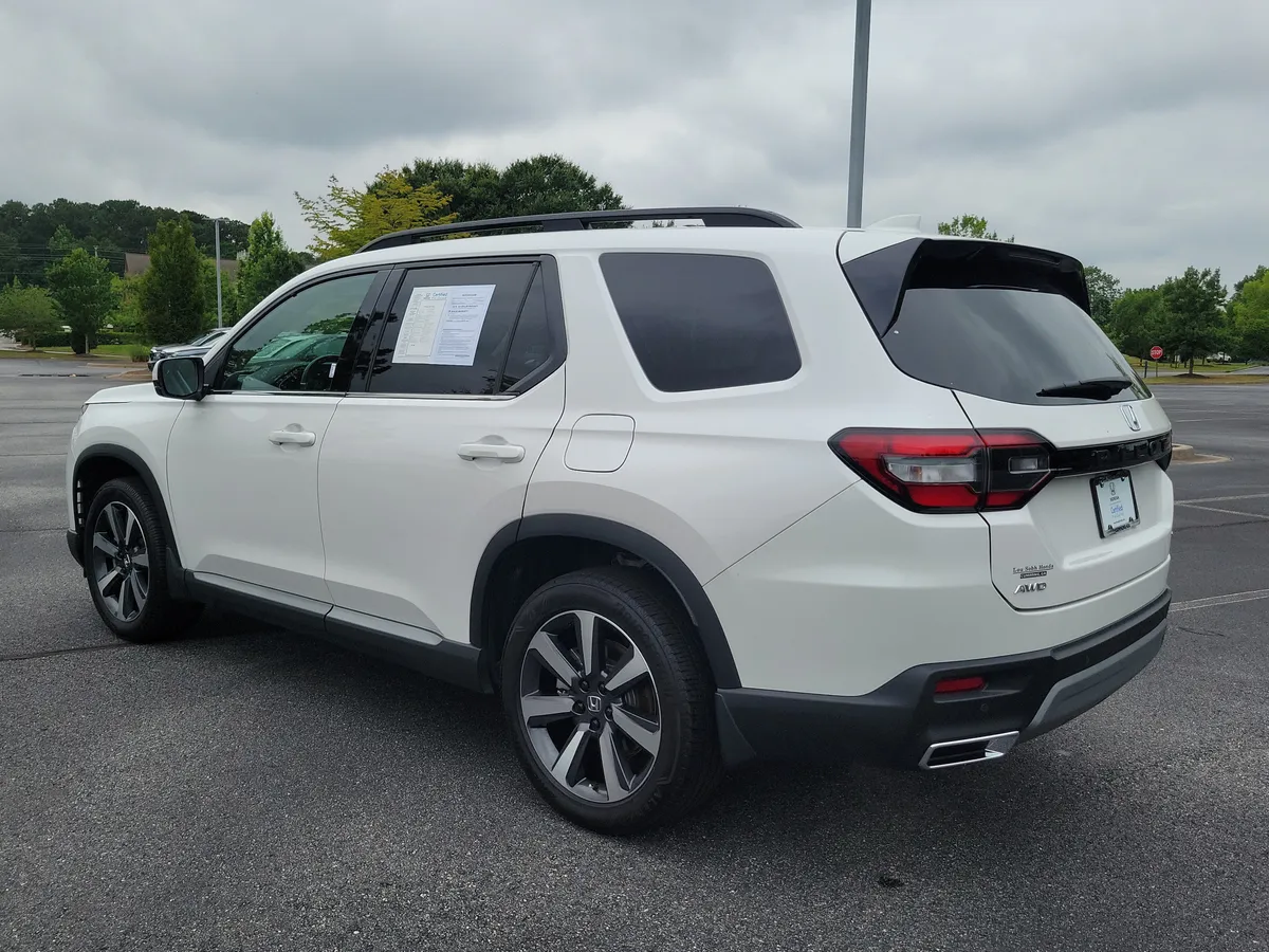 2025 Honda Pilot Touring thumbnail 38