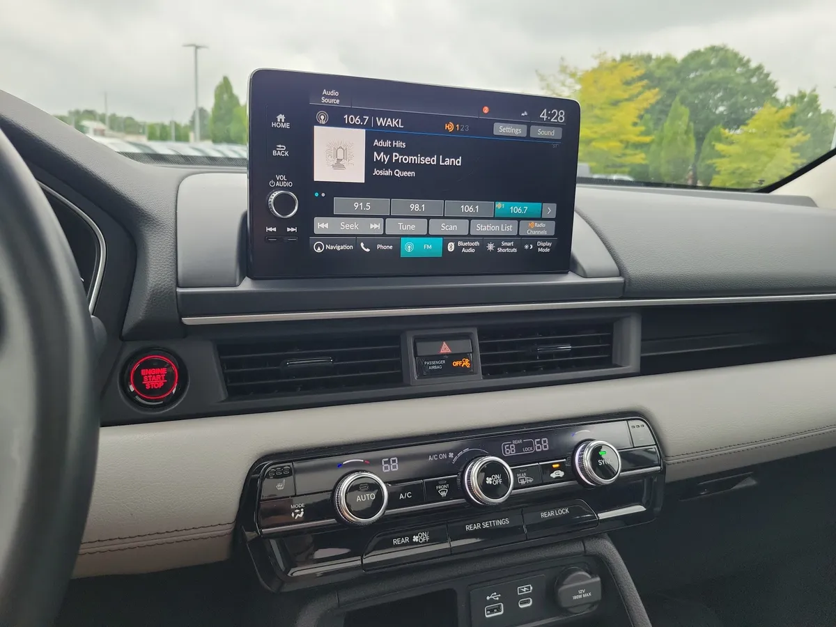 2025 Honda Pilot Touring thumbnail 53