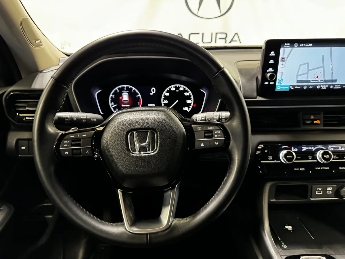 2025 Honda Pilot Touring thumbnail 25