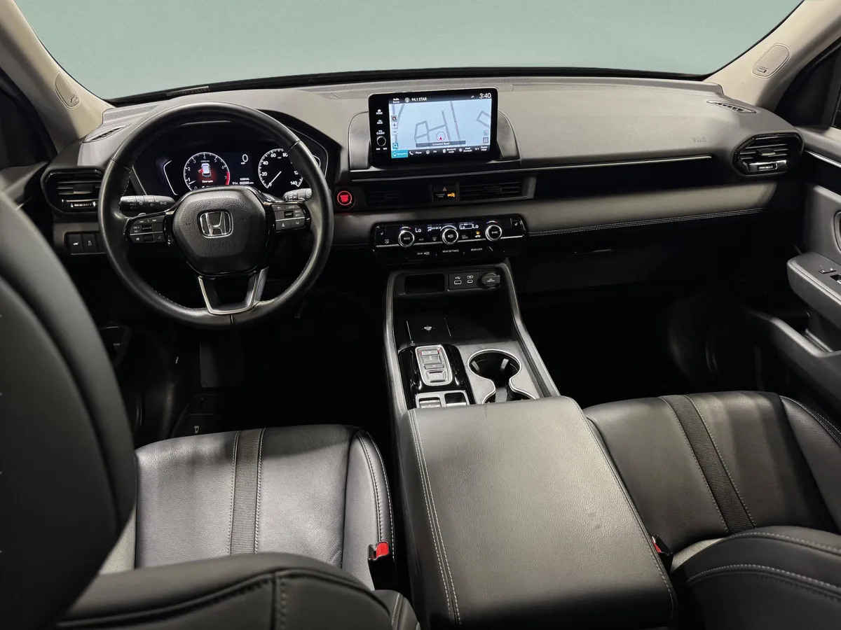 2025 Honda Pilot Touring thumbnail 37