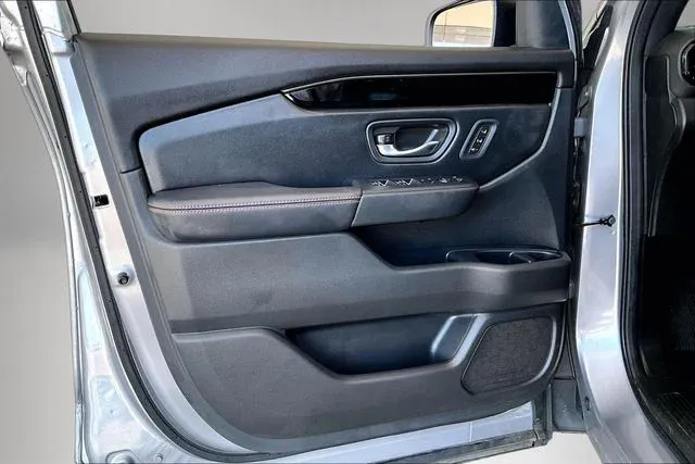 2025 Honda Pilot TrailSport thumbnail 17