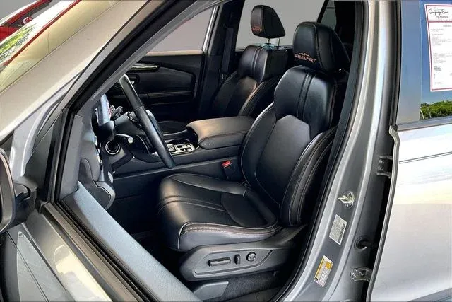 2025 Honda Pilot TrailSport thumbnail 18