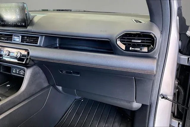 2025 Honda Pilot TrailSport thumbnail 21