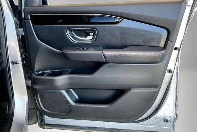 2025 Honda Pilot TrailSport thumbnail 26