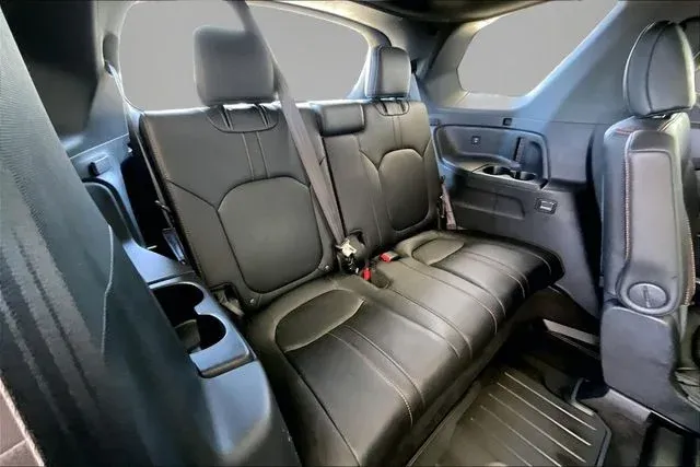 2025 Honda Pilot TrailSport thumbnail 30