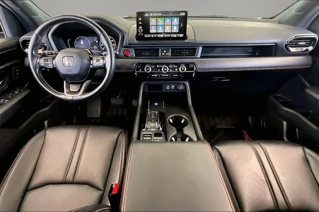 2025 Honda Pilot TrailSport thumbnail 7