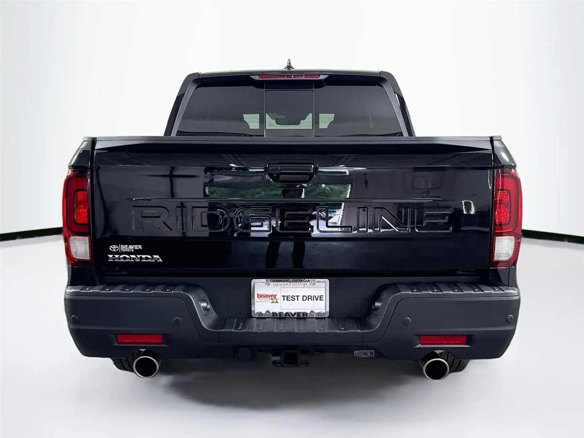 2025 Honda Ridgeline Black Edition thumbnail 12