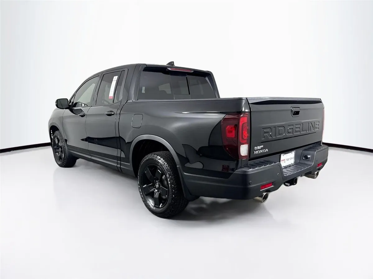 2025 Honda Ridgeline Black Edition thumbnail 13