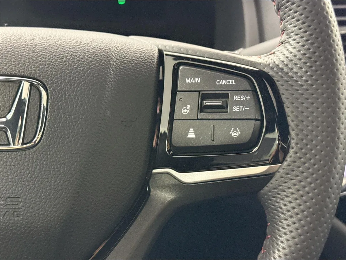 2025 Honda Ridgeline Black Edition thumbnail 18