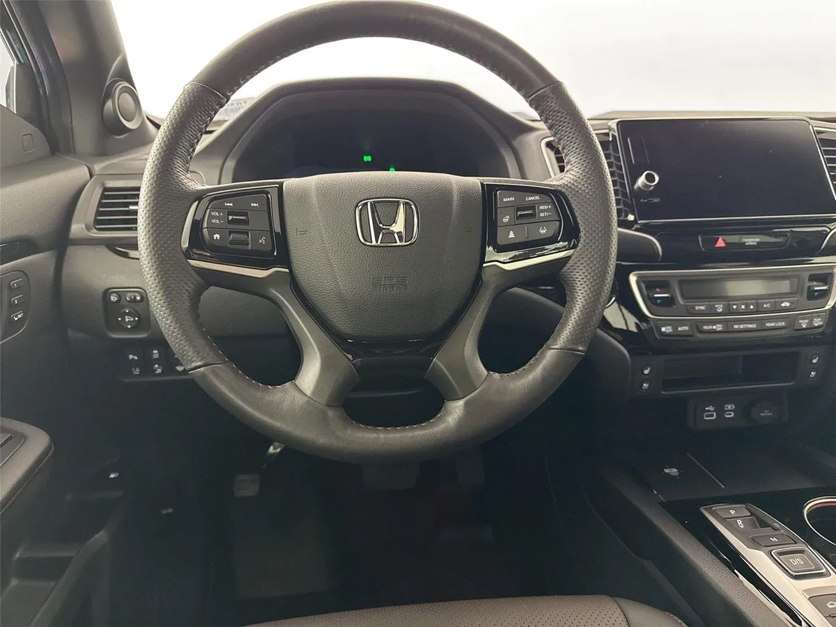 2025 Honda Ridgeline Black Edition thumbnail 31