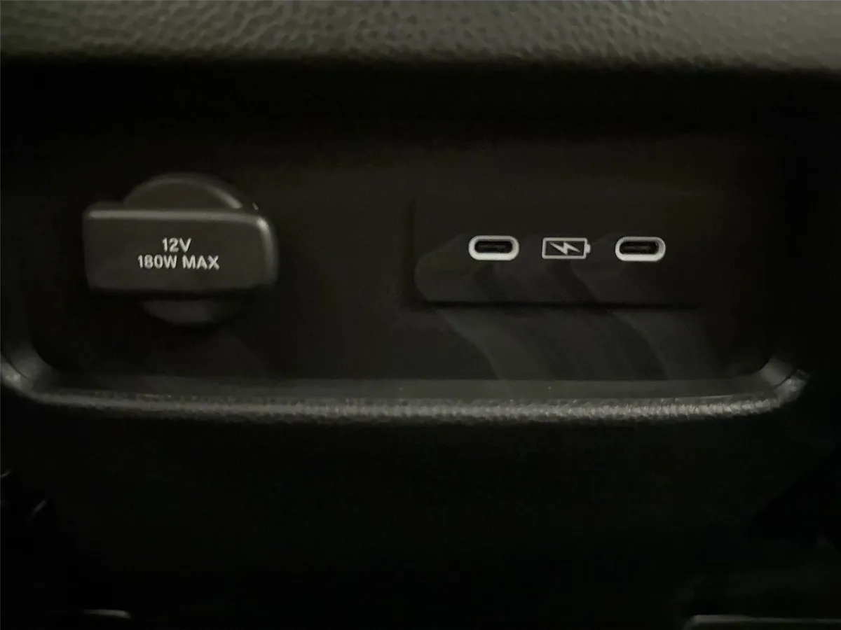 2025 Honda Ridgeline Black Edition thumbnail 36