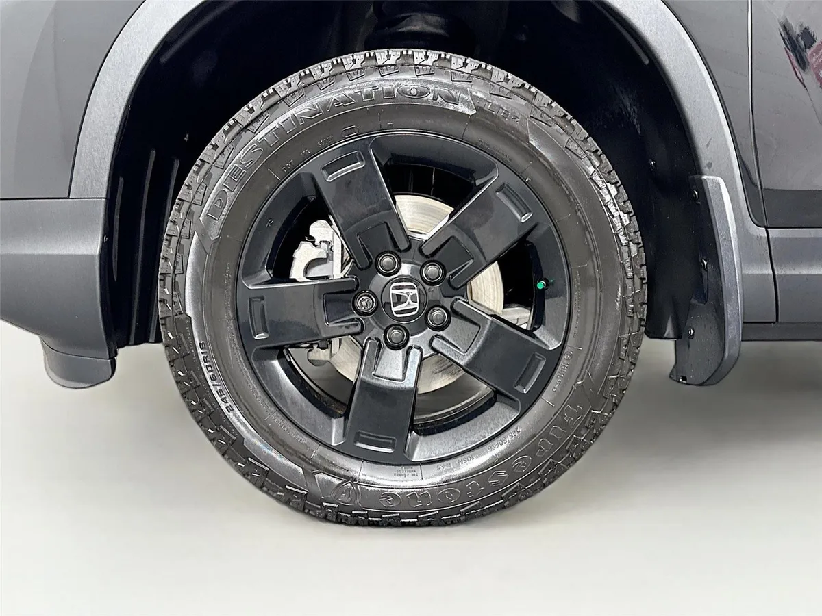 2025 Honda Ridgeline Black Edition thumbnail 43