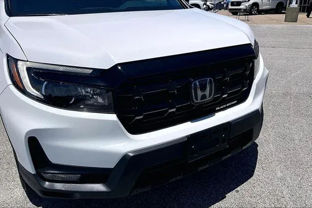 2025 Honda Ridgeline Black Edition thumbnail 29