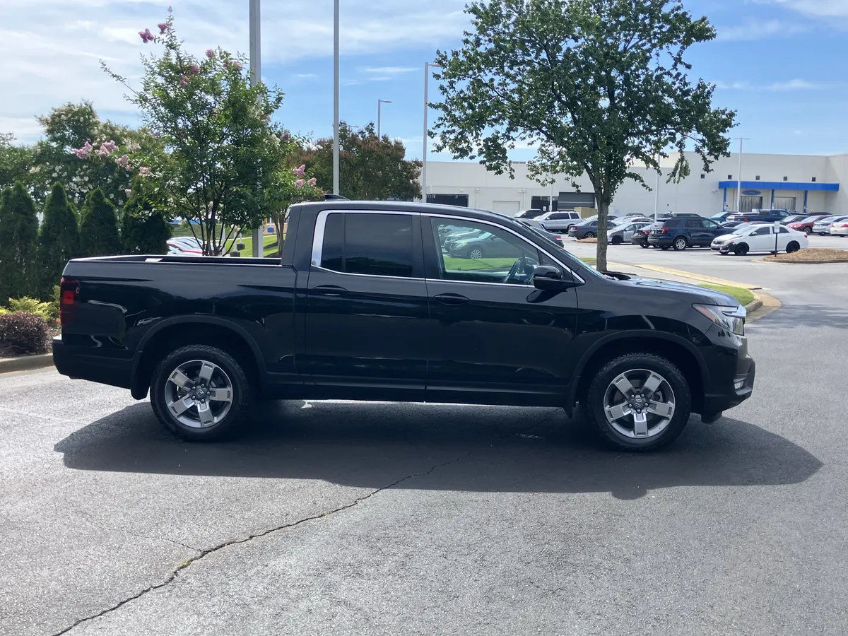 2025 Honda Ridgeline RTL AWD thumbnail 11