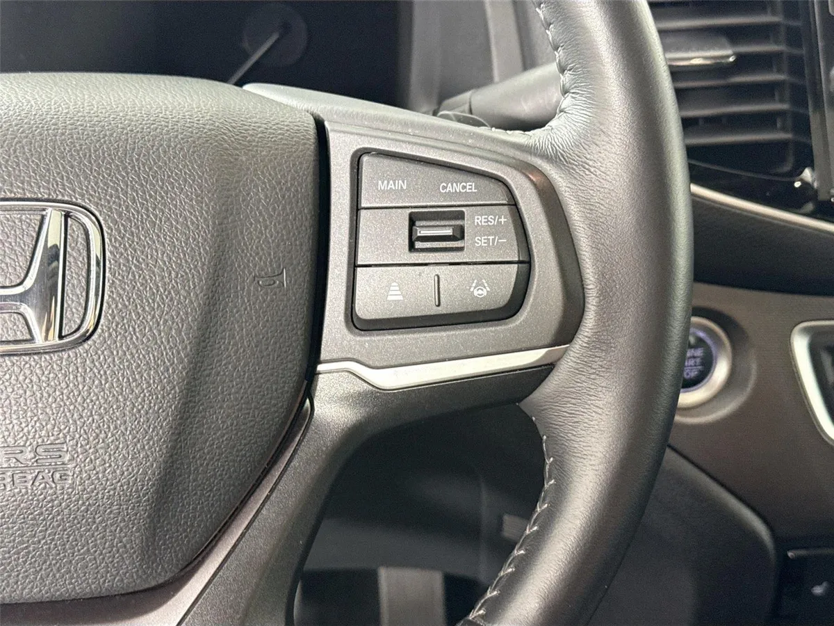2025 Honda Ridgeline RTL thumbnail 18
