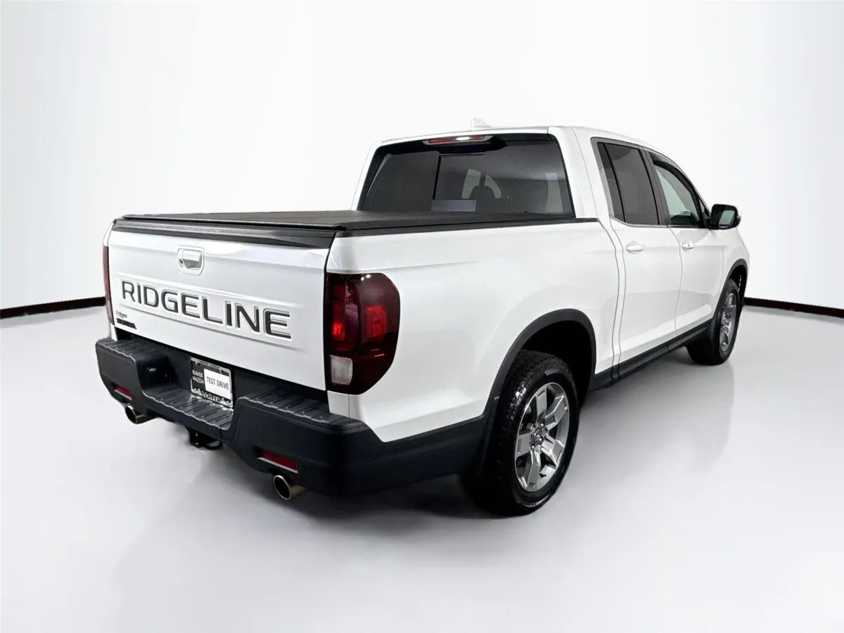 2025 Honda Ridgeline RTL thumbnail 2