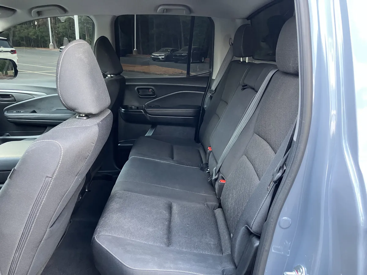 2025 Honda Ridgeline Sport AWD thumbnail 31