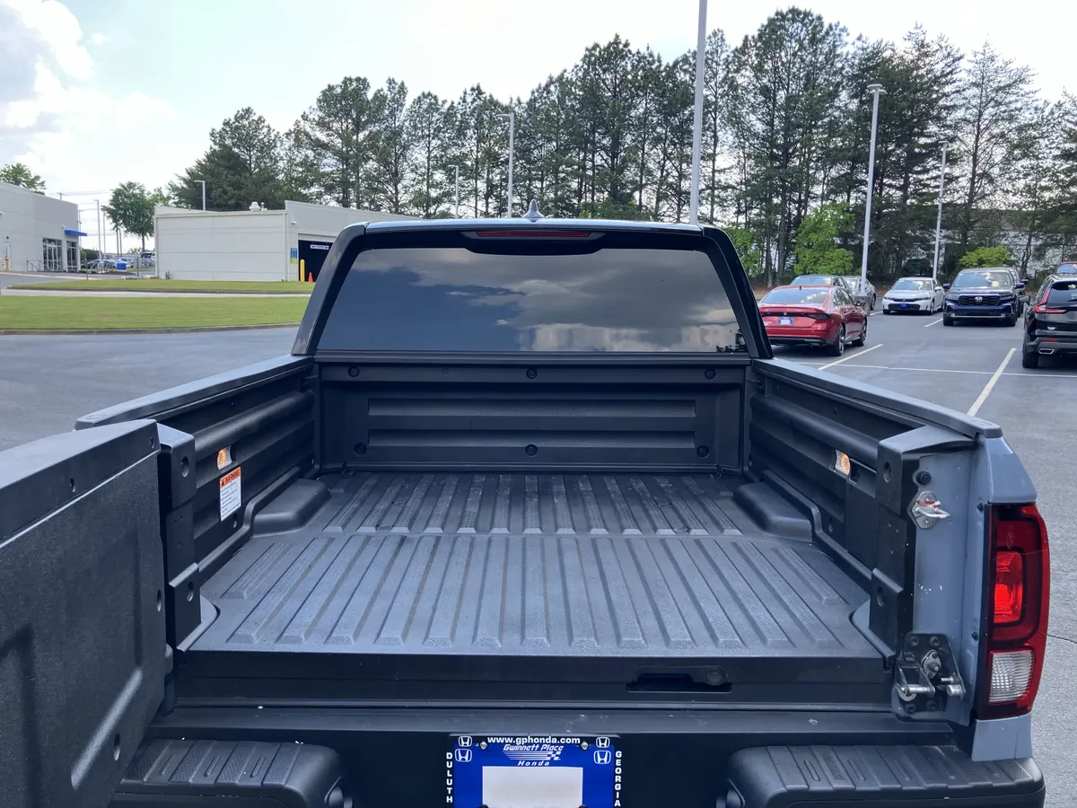 2025 Honda Ridgeline Sport AWD thumbnail 32