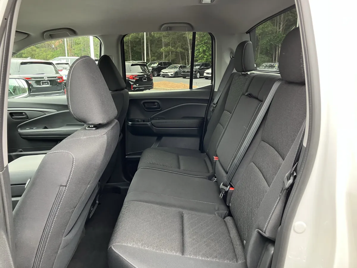 2025 Honda Ridgeline Sport+ AWD thumbnail 32