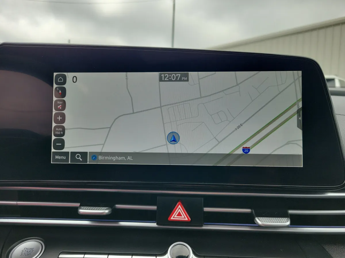 2025 Hyundai Elantra Limited thumbnail 17