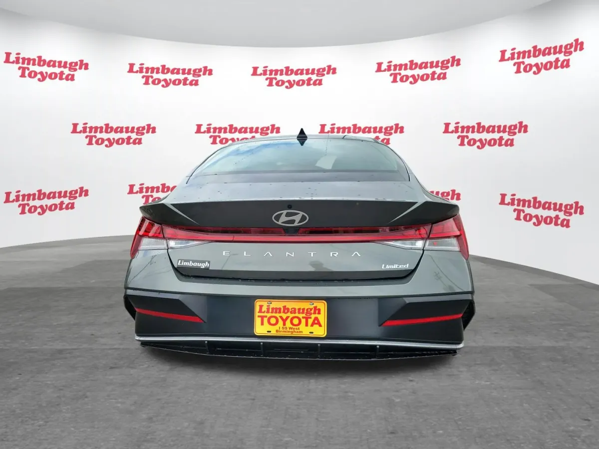 2025 Hyundai Elantra Limited thumbnail 27
