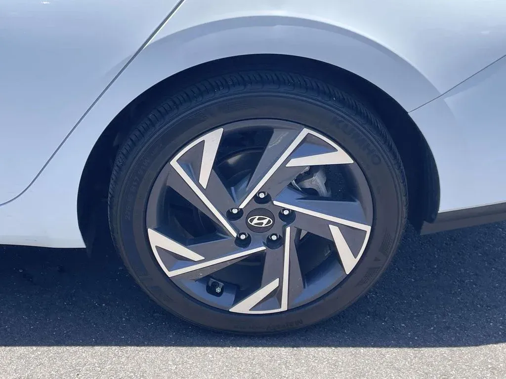 2025 Hyundai Elantra SEL Sport thumbnail 27