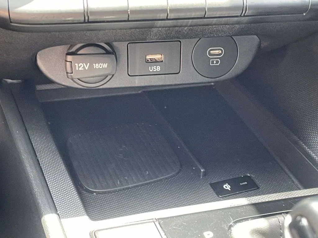 2025 Hyundai Elantra SEL Sport thumbnail 17