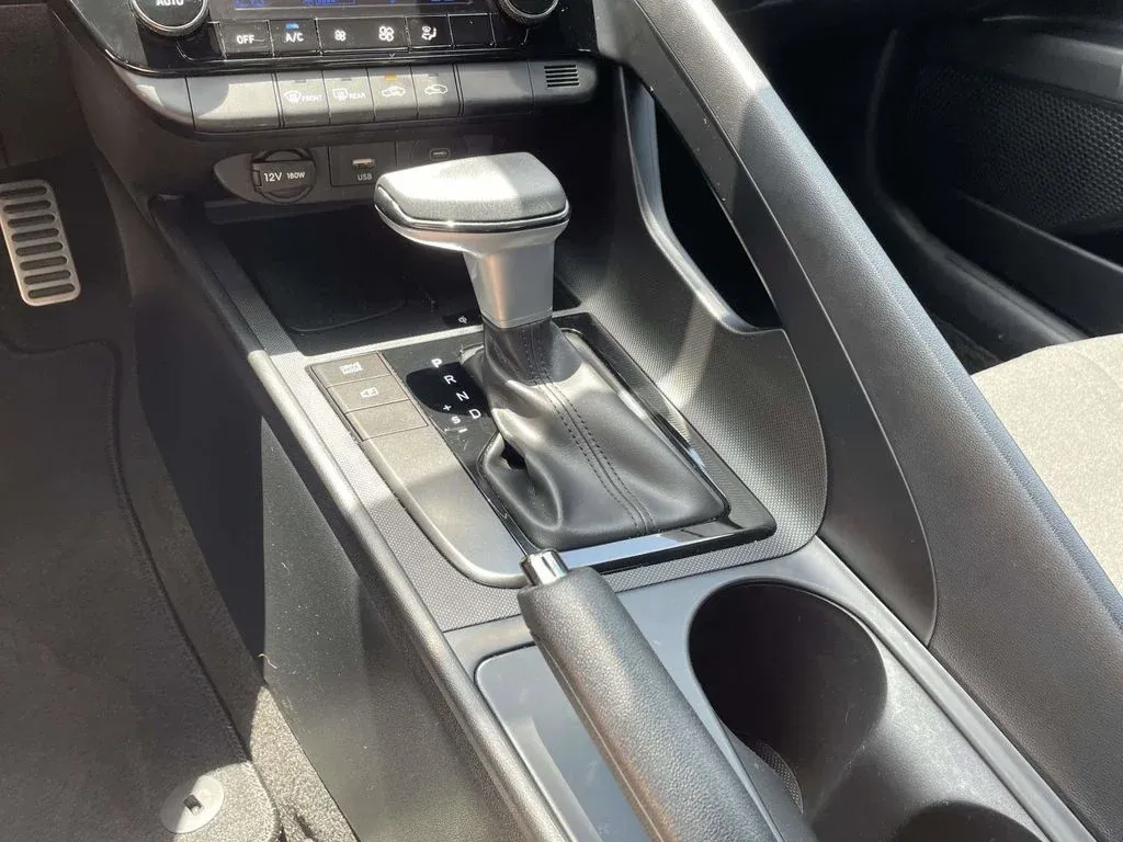 2025 Hyundai Elantra SEL Sport thumbnail 20