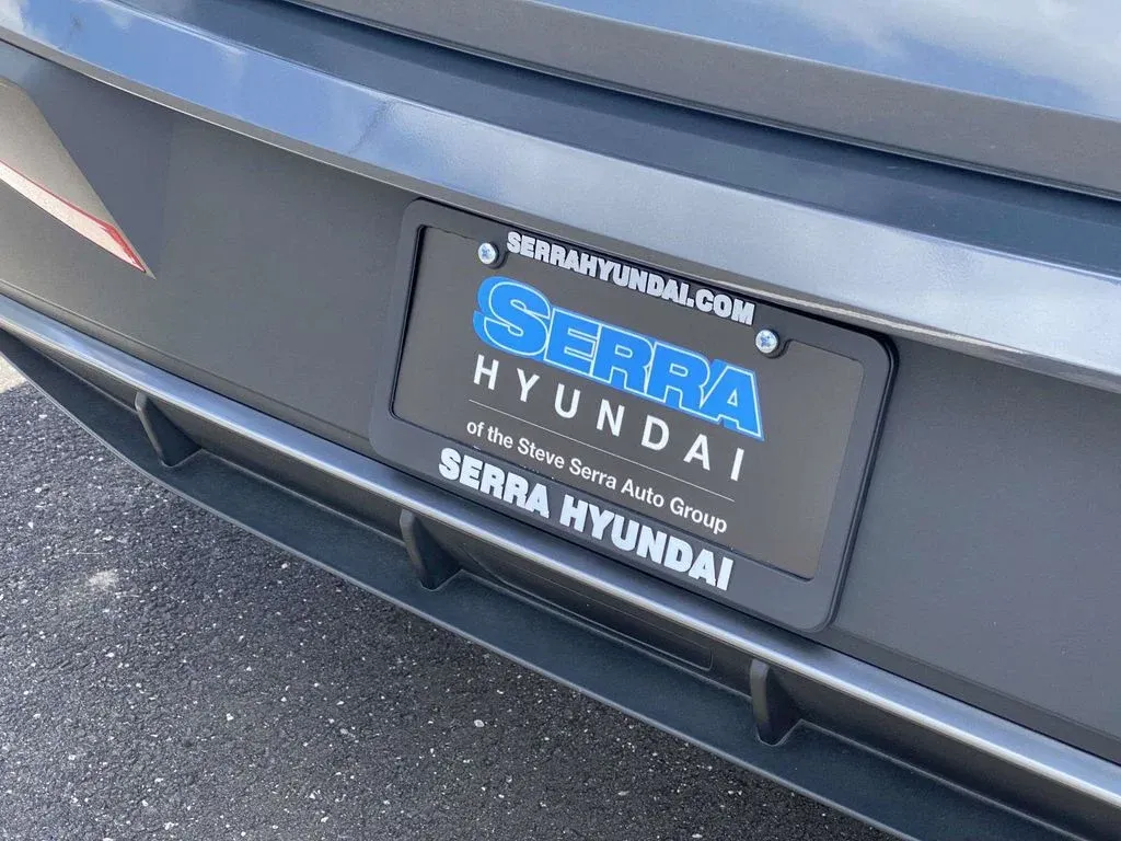 2025 Hyundai Elantra SEL Sport thumbnail 12