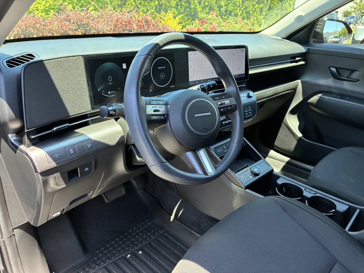 2025 Hyundai Kona SEL Convenience thumbnail 19
