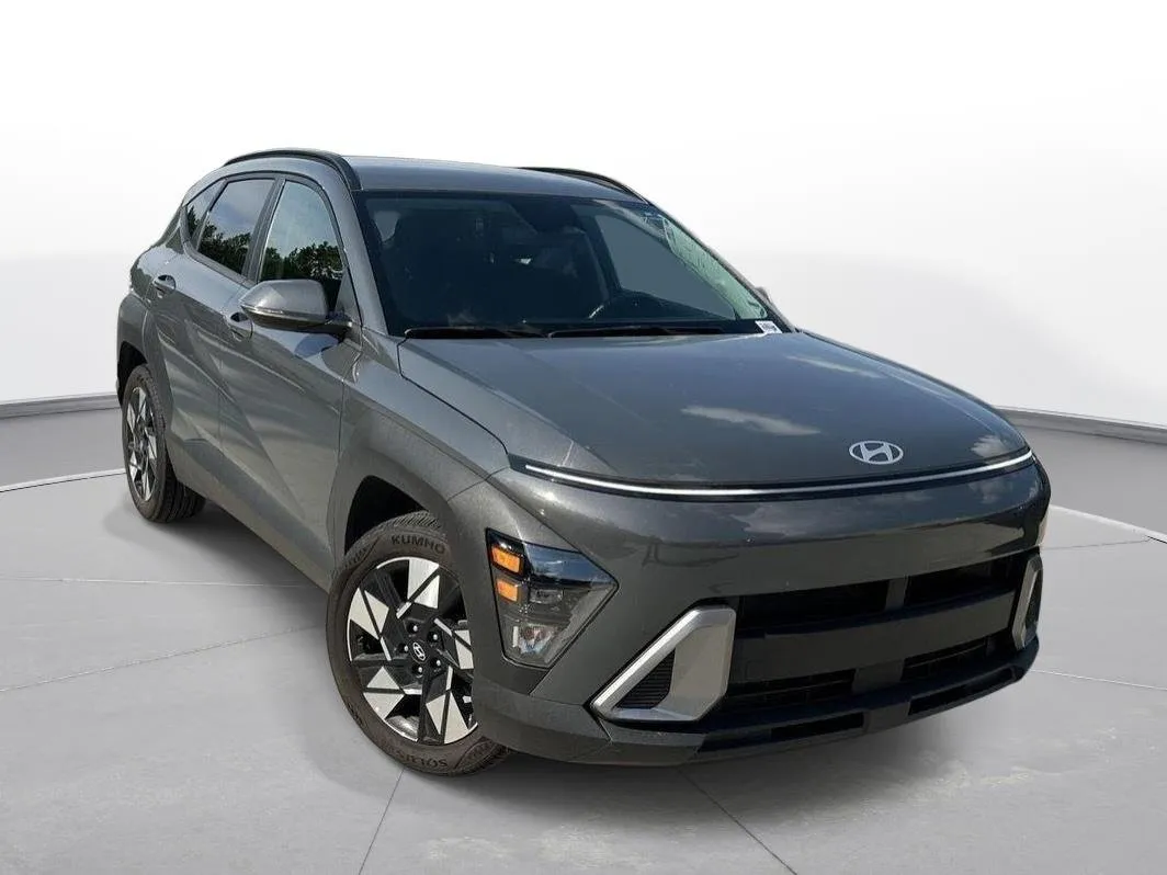 2025 Hyundai Kona SEL thumbnail 4