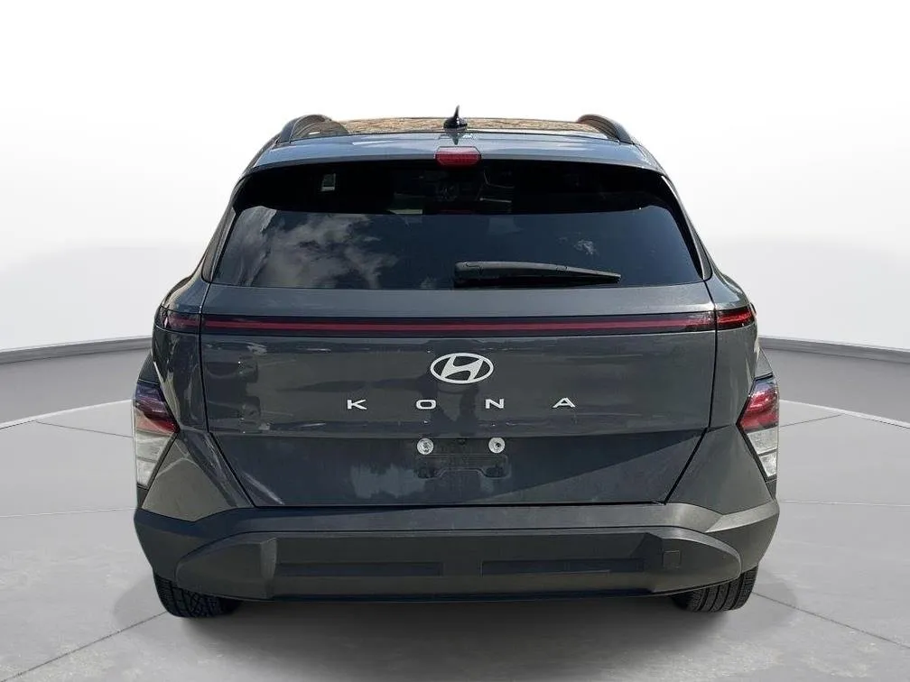 2025 Hyundai Kona SEL thumbnail 7
