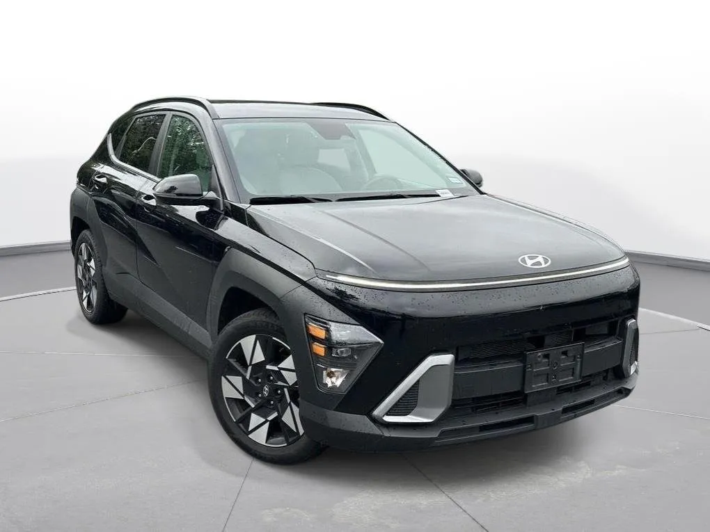 2025 Hyundai Kona SEL thumbnail 4