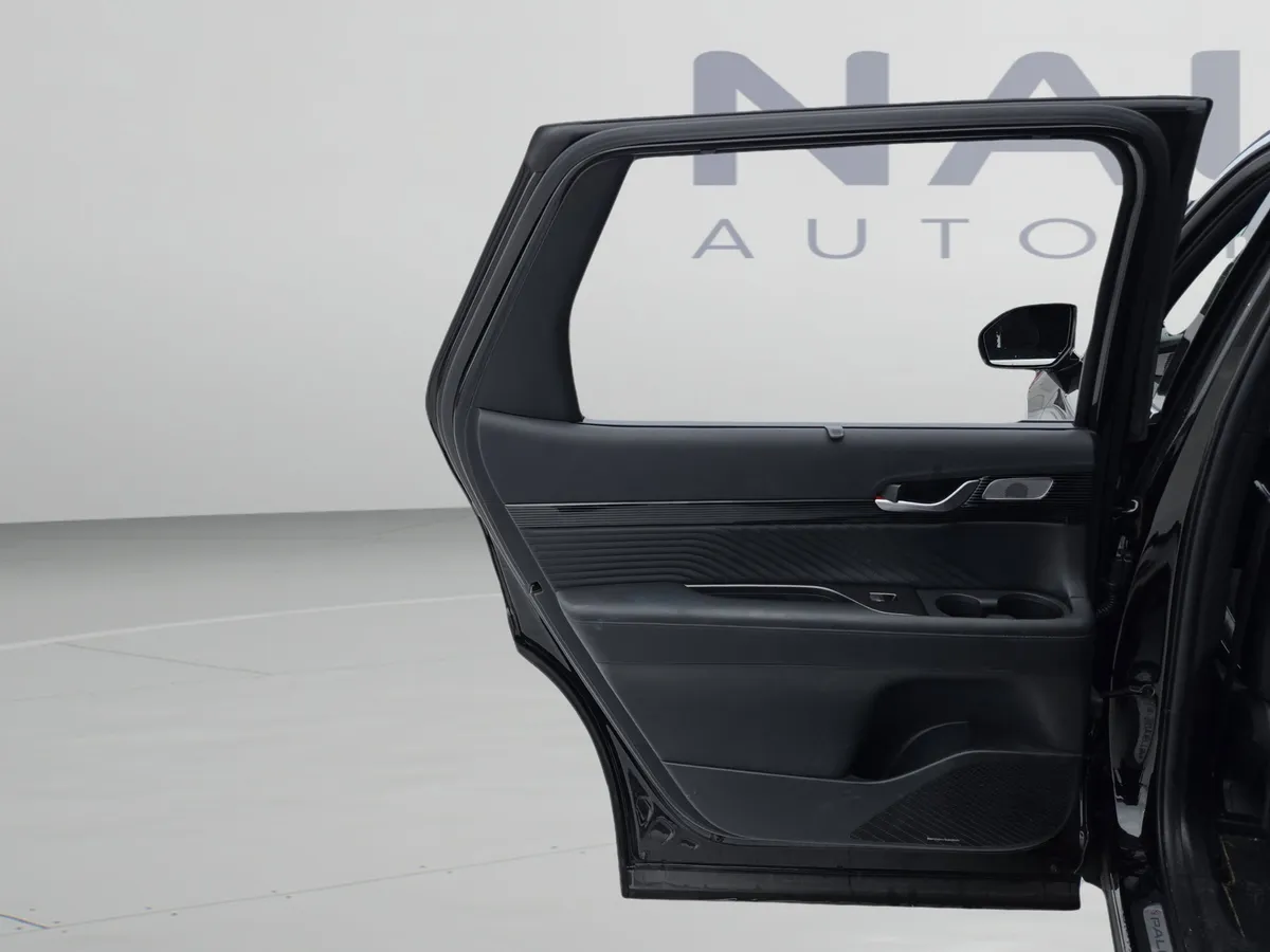 2025 Hyundai Palisade Calligraphy Night Edition thumbnail 22