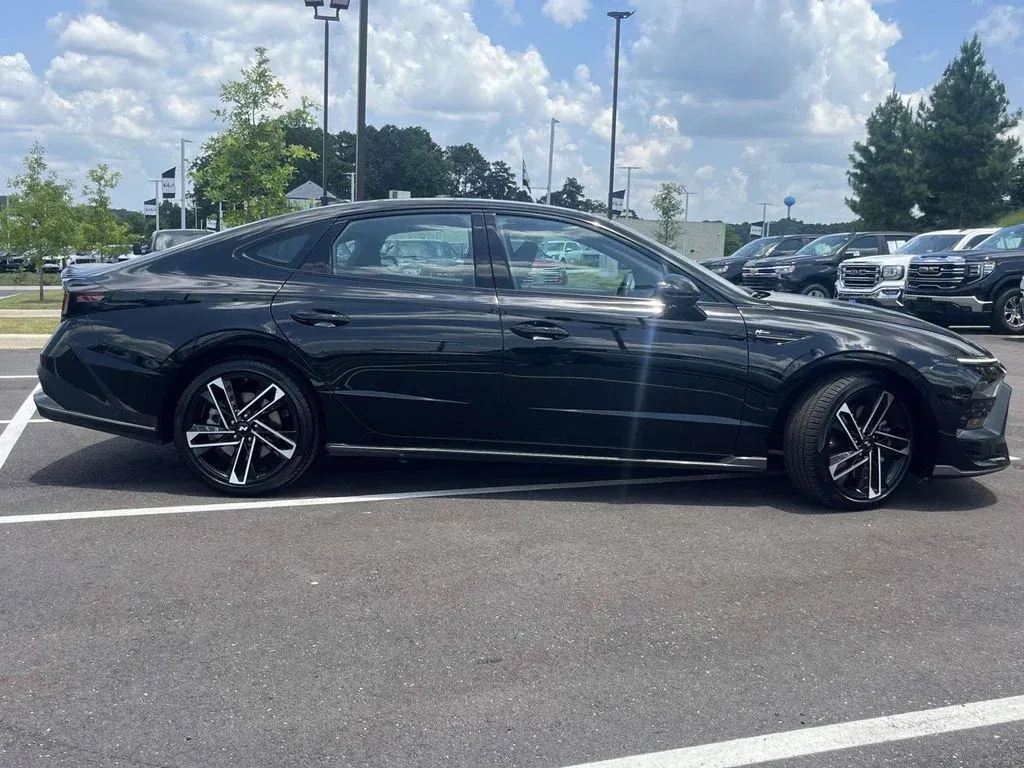 2025 Hyundai Sonata N Line thumbnail 2