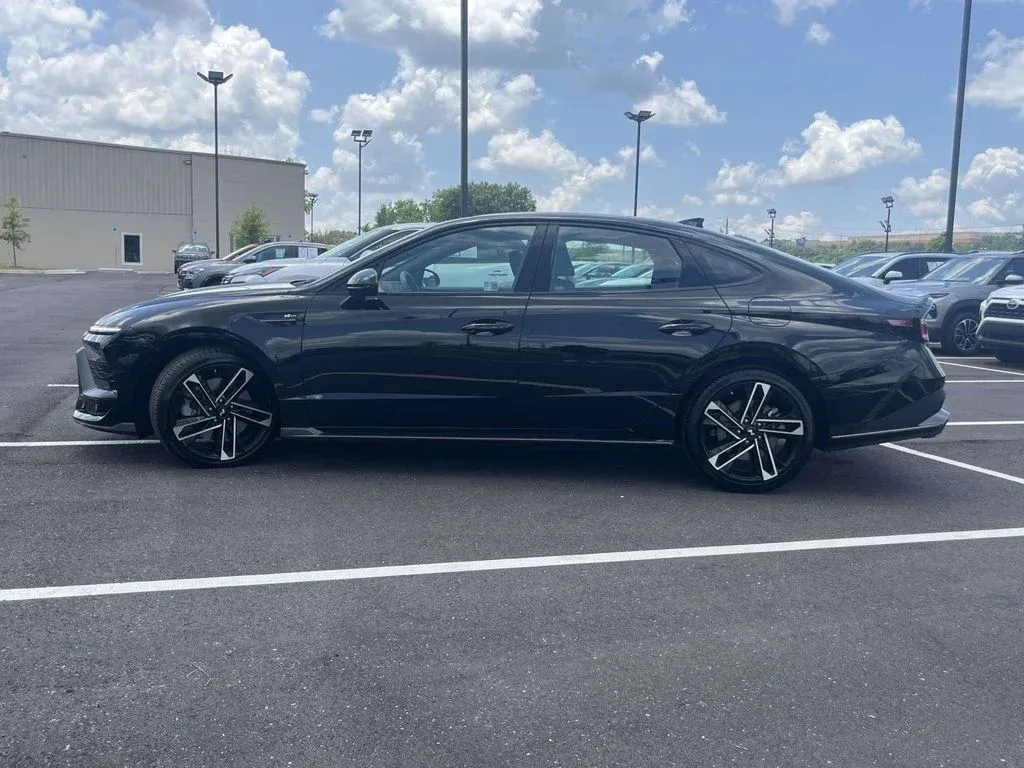 2025 Hyundai Sonata N Line thumbnail 6